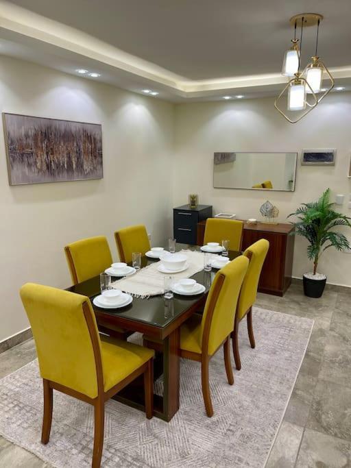 3br Luxury Near Auc Newcairo Apartment