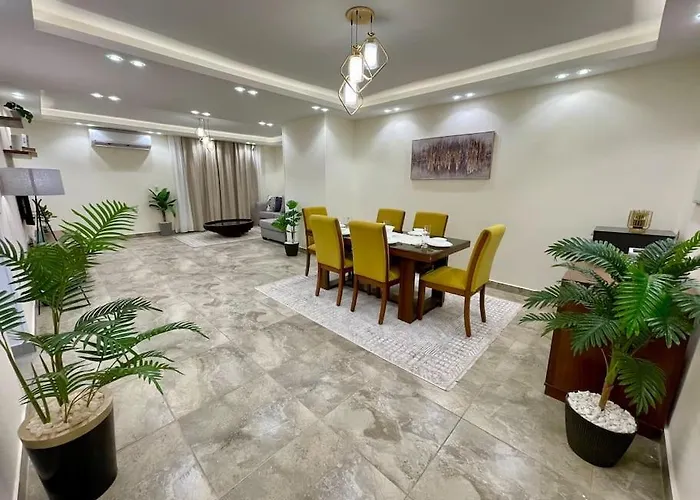 3Br Luxury Apt Near Auc Newcairo