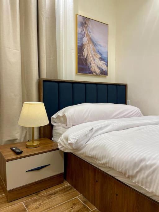 Apartamento 3br Luxury Near Auc Newcairo *